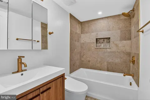 $299,000 | 9802 Georgia Avenue, Unit 26202, Silver Spring, MD 20902