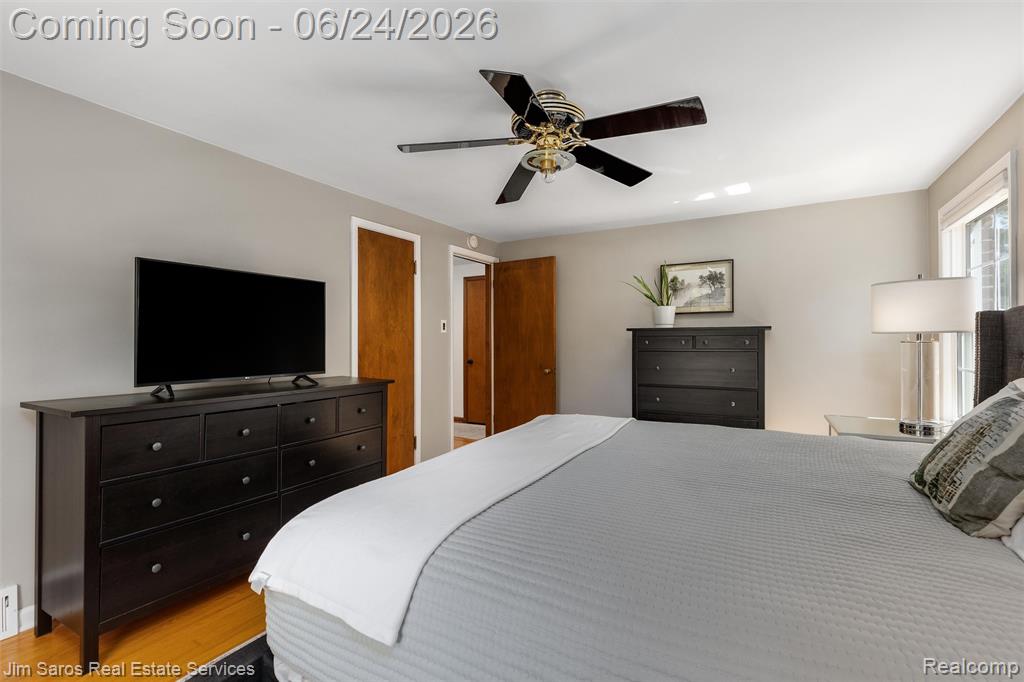 461 Allard Road Grosse Pointe, MI 48236 - Photo 18 of 38