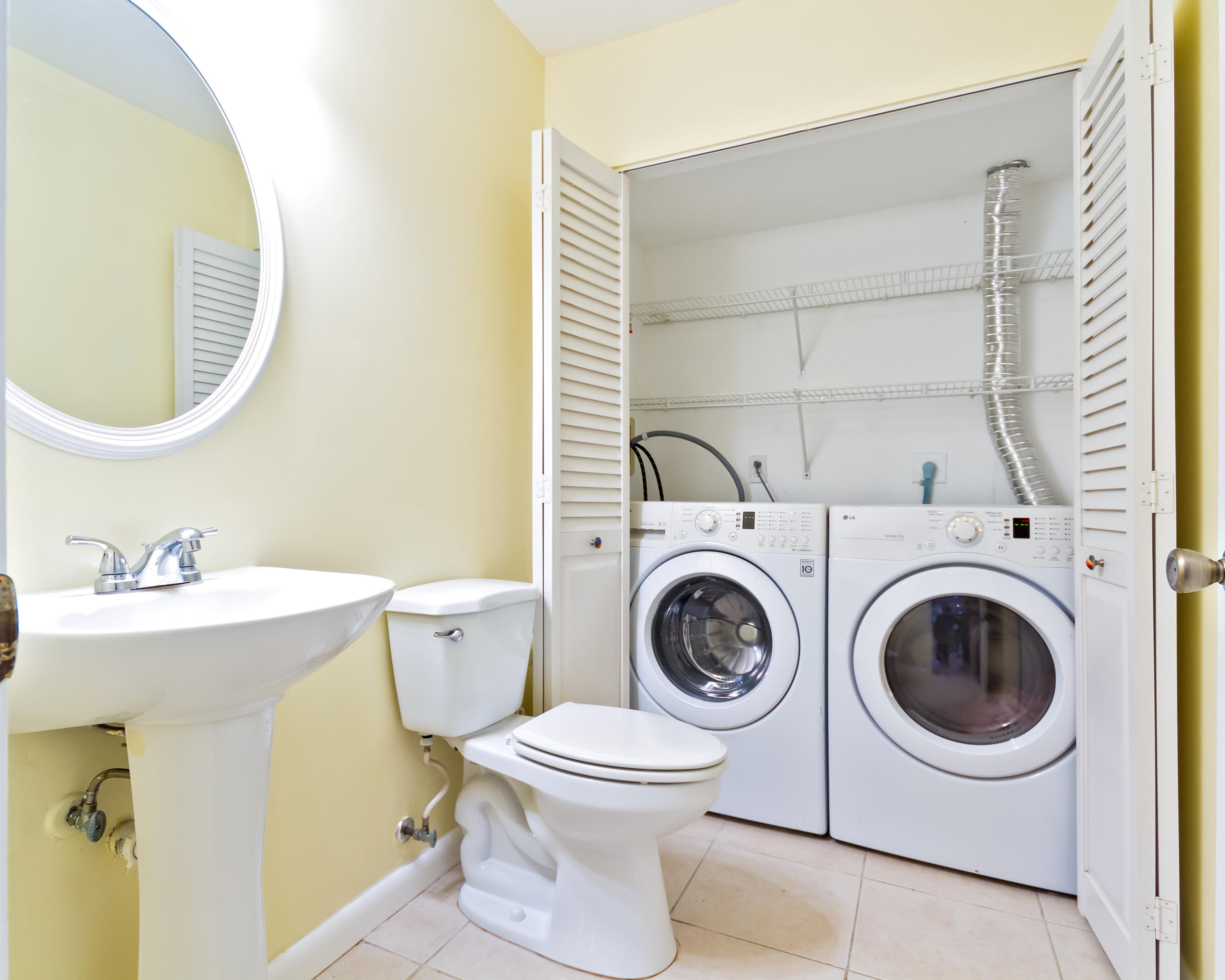 7738 Courtyard Run West Boca Raton, FL 33433 - Photo 8 of 19 9 - Bathroom laundry