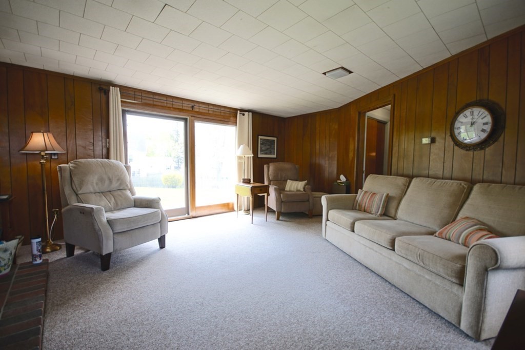 3 Mildred Road Danvers, MA 01923 - Photo 7 of 29 Gallery Image 7