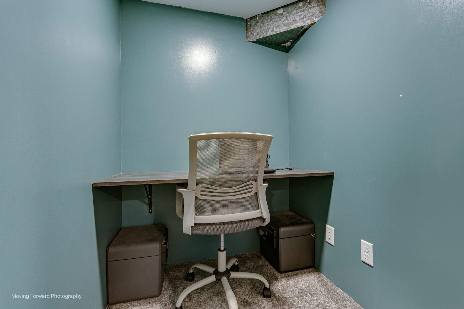 305 Prospect Avenue Dwight, IL 60420 - Photo 23 of 27 a view of entryway with stairs