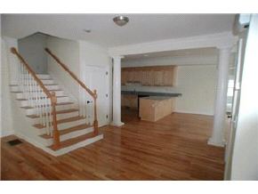 79 Court Street, Unit 2 Exeter, NH 03833 - Photo 2 of 9 Gallery Image 2
