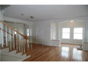 79 Court Street, Unit 2 Exeter, NH 03833 - Photo 5 of 9 Gallery Image 5