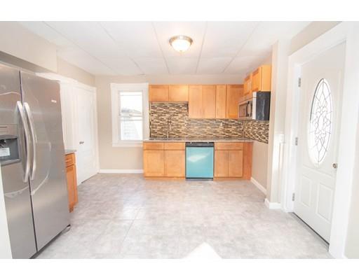 485 Dickinson Street Springfield, MA 01108 - Photo 3 of 24