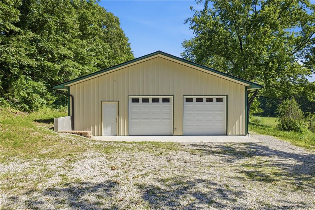 2246 Northeast State Route Butler, MO 64730 - Photo 3 of 31