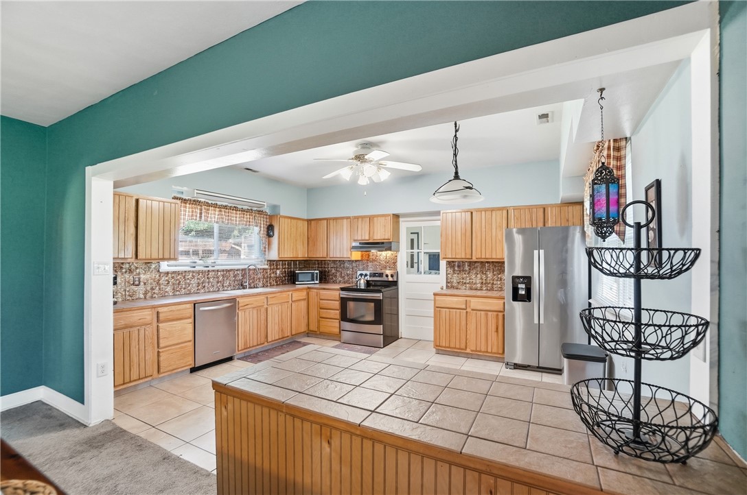 2553 Derr Road Springfield, OH 45503 - Photo 12 of 56