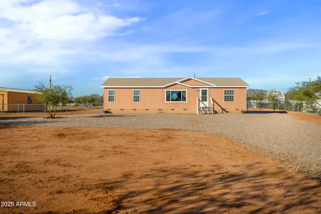 a front view of house with yard
