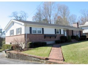 28 Haverhill Road Bristol, VA 24201 - Photo 1 of 11 Front