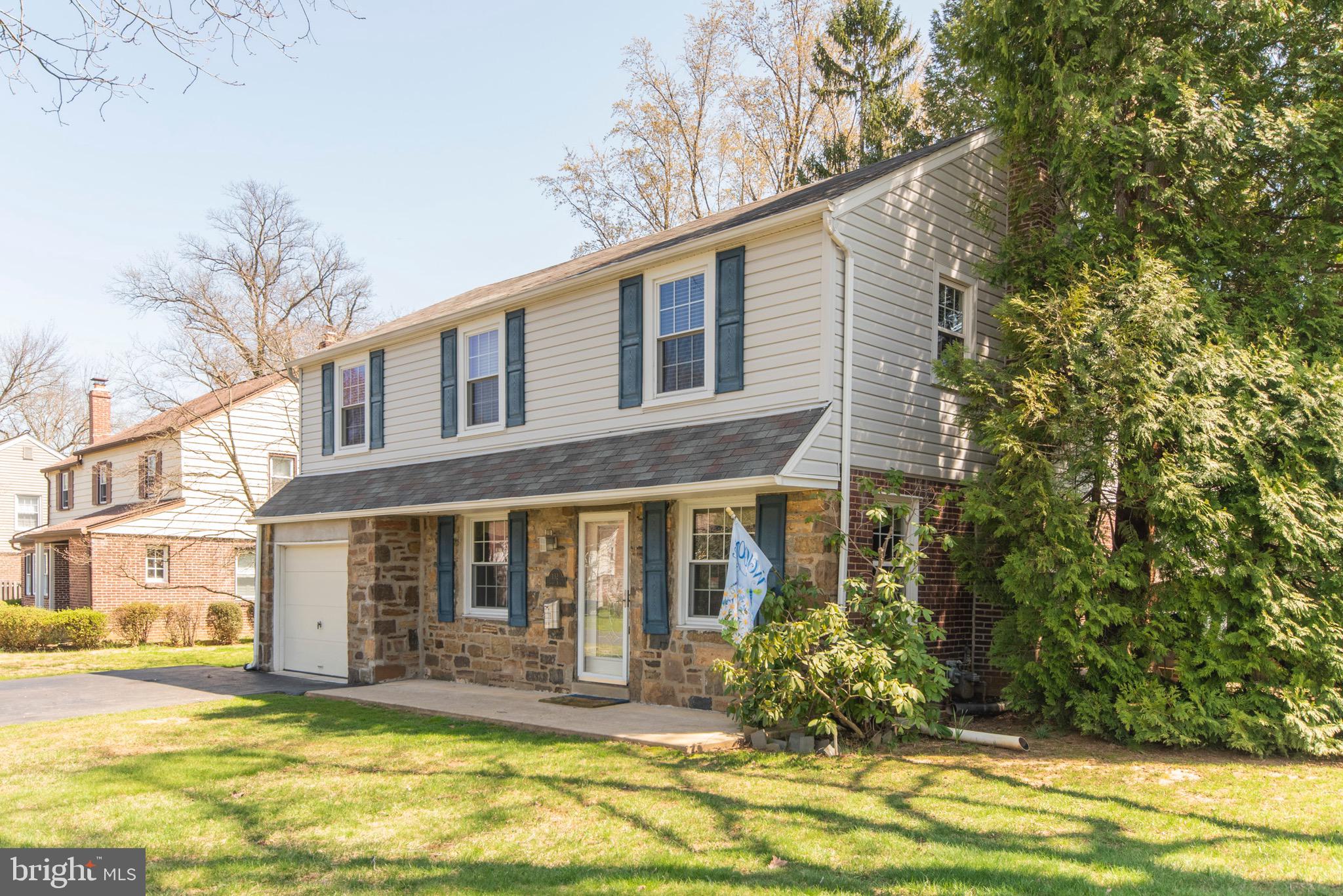 132 Garden Road Oreland, PA 19075 - Photo 3 of 27 Gallery Image 3