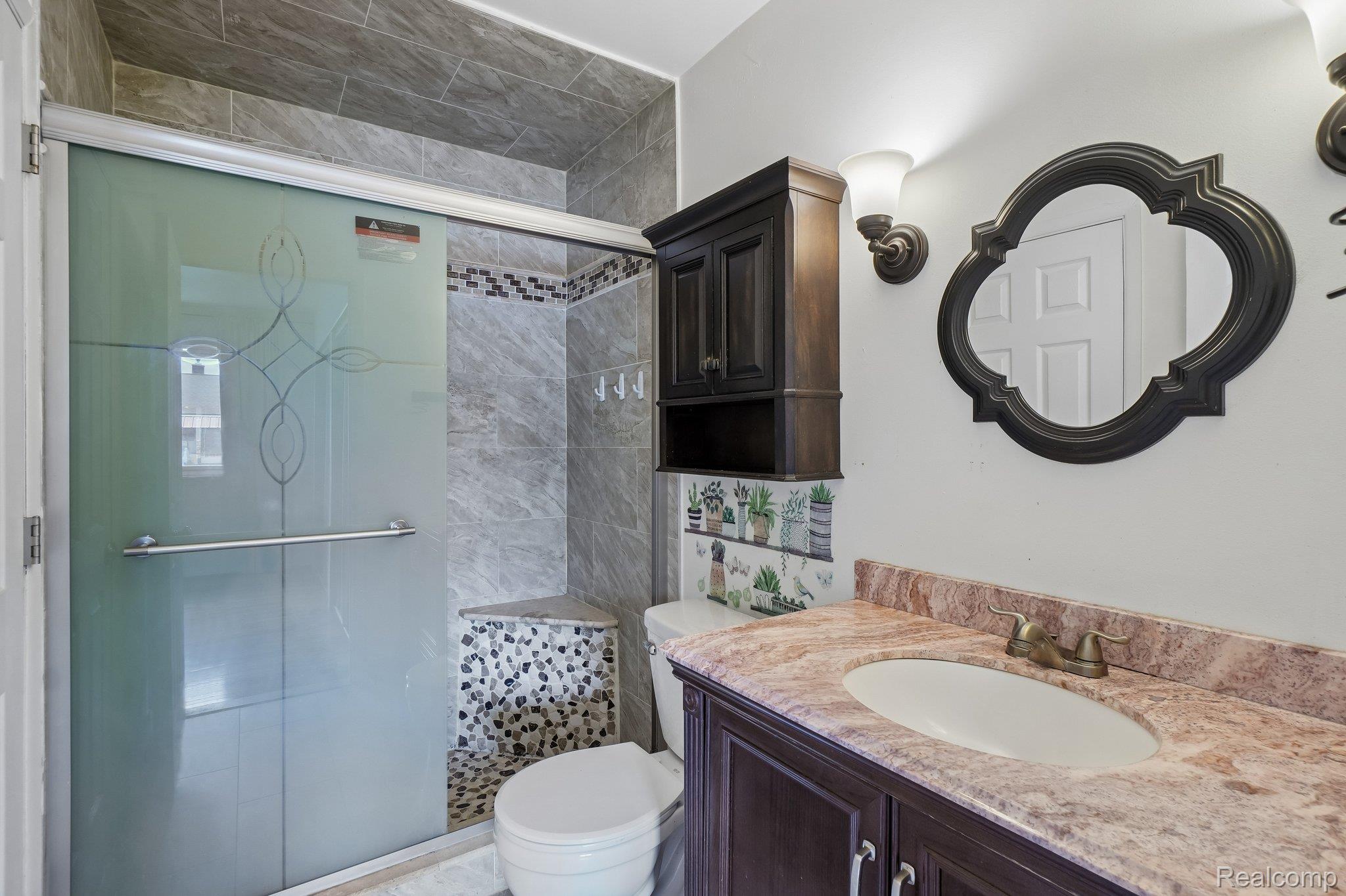 8401 18 18 Mile Road, Unit 112 Sterling Heights, MI 48313 - Photo 11 of 25 10-web-or-mls-Eighteen Mile Rd 112-S0107-010.jpg