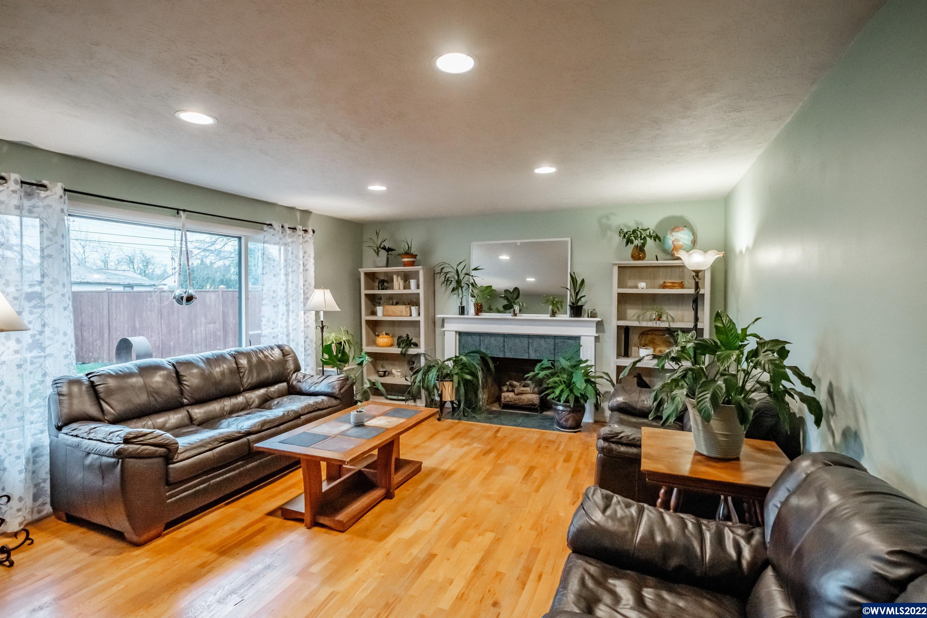 1270 Southwest Maple Street Albany, OR 97321 - Photo 5 of 27 Gallery Image 5