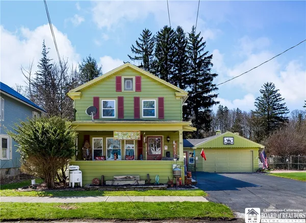 $299,900 | 102 Center Street, Pomfret, NY 14063