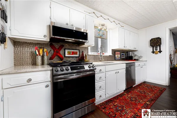 $299,900 | 102 Center Street, Pomfret, NY 14063