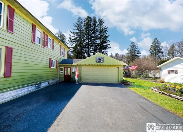 $299,900 | 102 Center Street, Pomfret, NY 14063