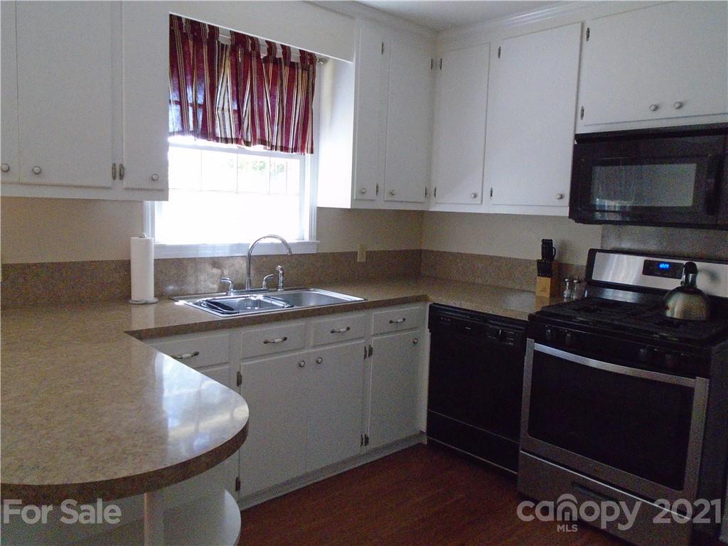 223 Rutledge Avenue Southwest Concord, NC 28025 - Photo 9 of 20 Gallery Image 9