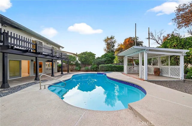 $6,000 | 2109 Smokewood Avenue, Fullerton, CA 92831