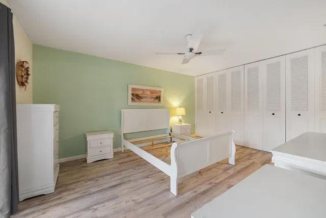 a view of a bedroom with cabinet