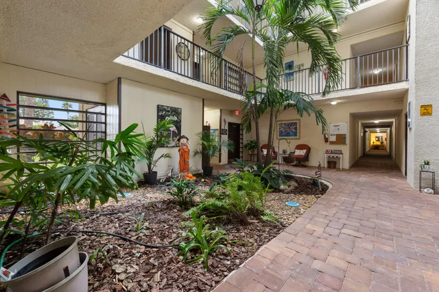 a view of a tennis court