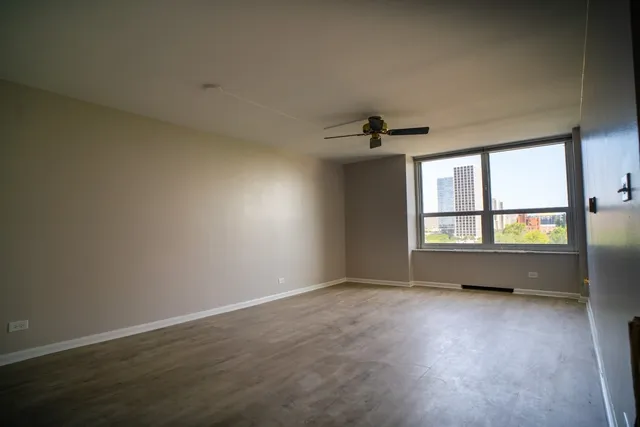 $1,850 | 720 West Gordon Terrace, Unit 7F, Chicago, IL 60613