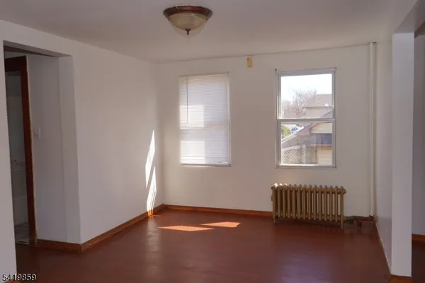 $2,600 | 430 Main Street, Little Falls, NJ 07424