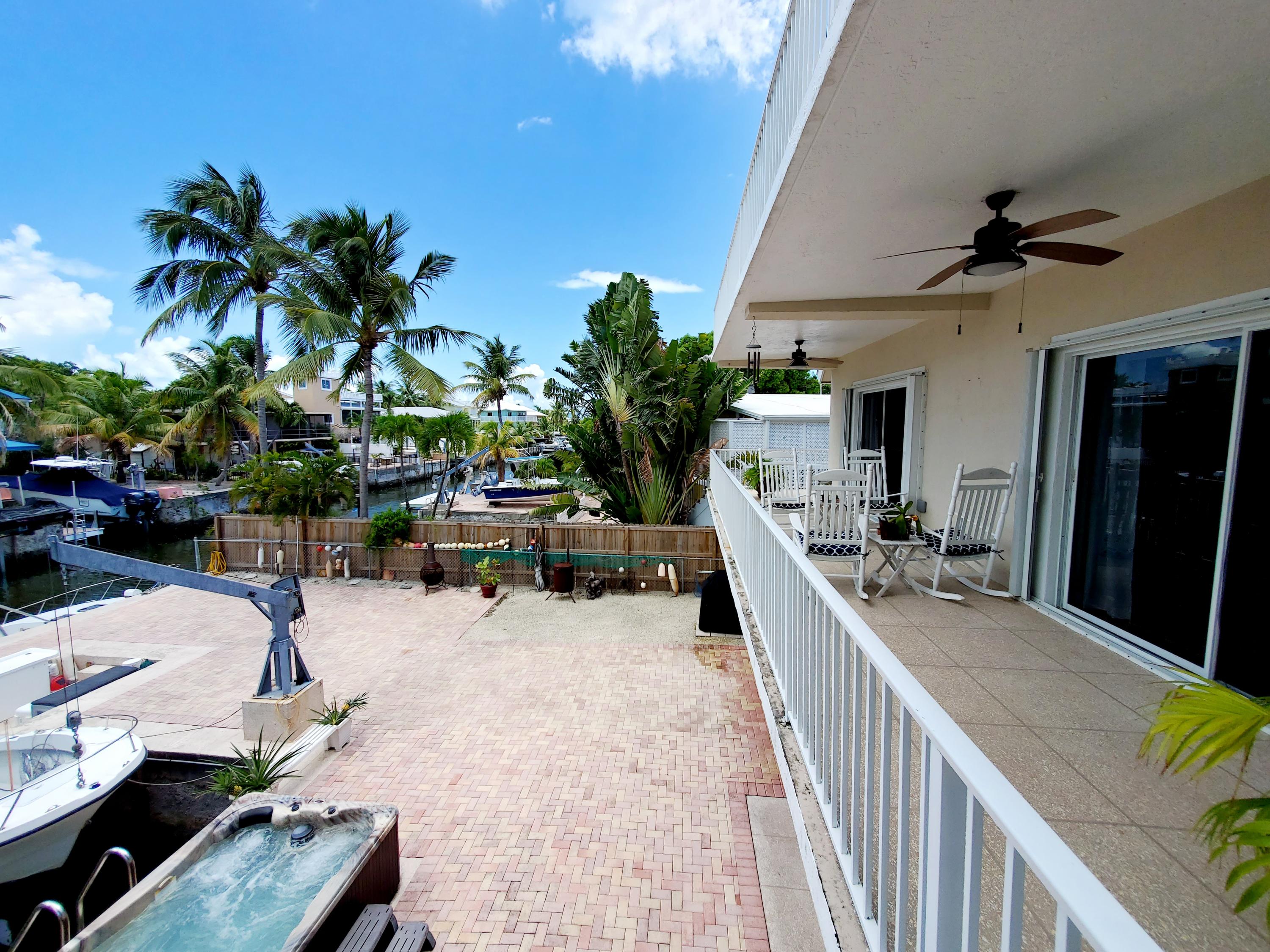 1121 Heron Road Key Largo, FL 33037 - Photo 22 of 45 Porch