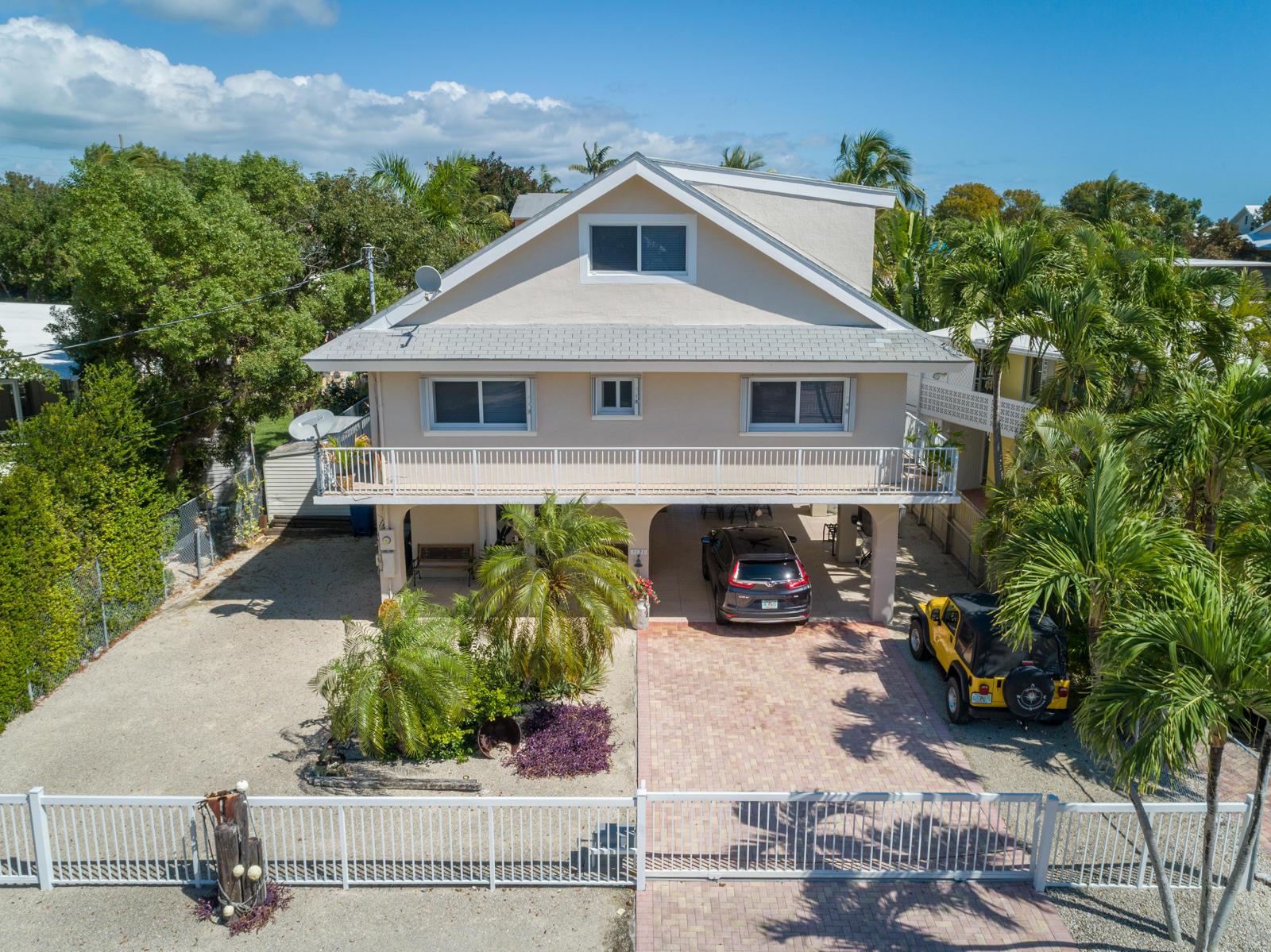 1121 Heron Road Key Largo, FL 33037 - Photo 40 of 45 Front