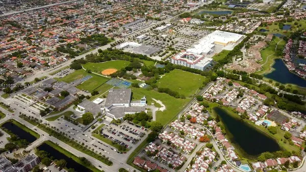 $360,000 | 9110 Fontainebleau Boulevard, Unit 502, Miami, FL 33172