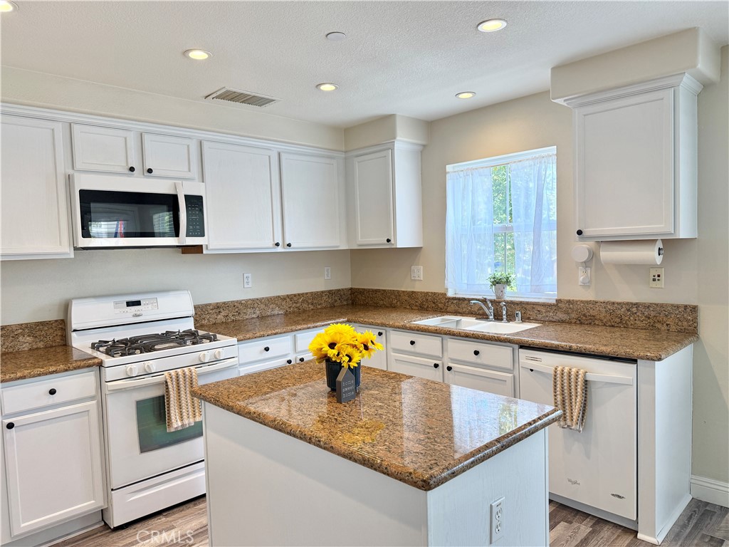 5 Quartz Lane Ladera Ranch, CA 92694 - Photo 14 of 55