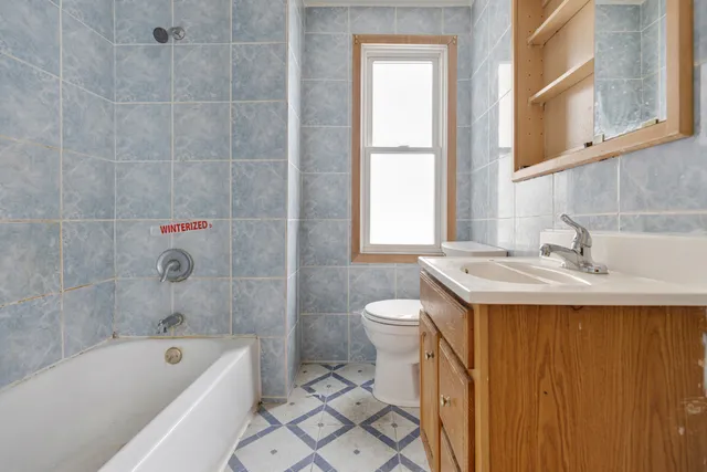 $199,900 | 2164 North Mobile Avenue, Chicago, IL 60639