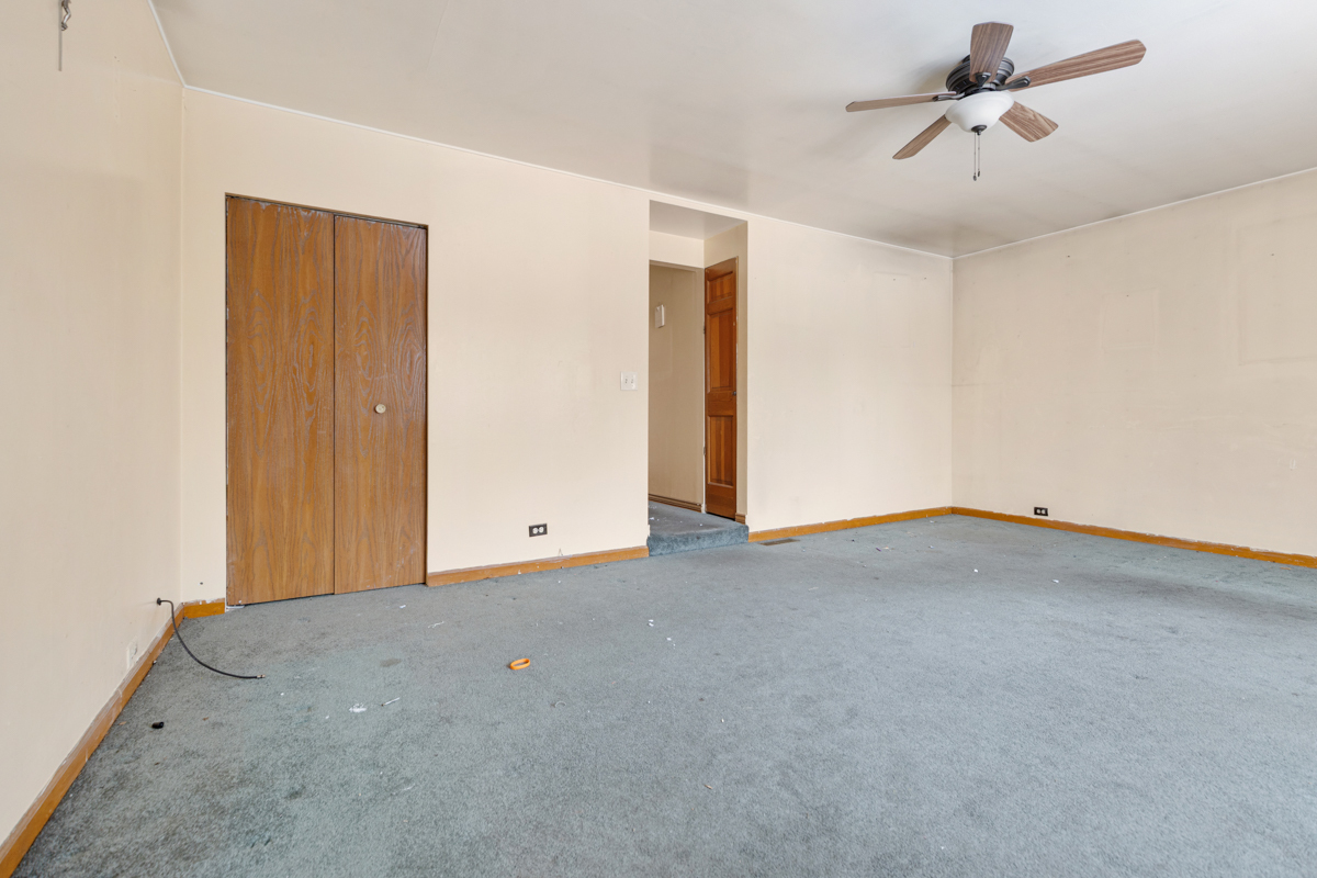 2164 North Mobile Avenue Chicago, IL 60639 - Photo 5 of 19