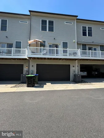 $2,975 | 277 Willis Street, Fredericksburg, VA 22401