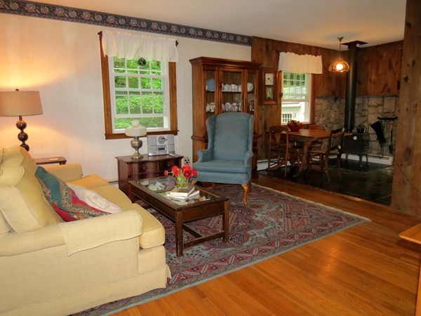 180 Old Worcester Road Charlton, MA 01507 - Photo 3 of 17 Gallery Image 3