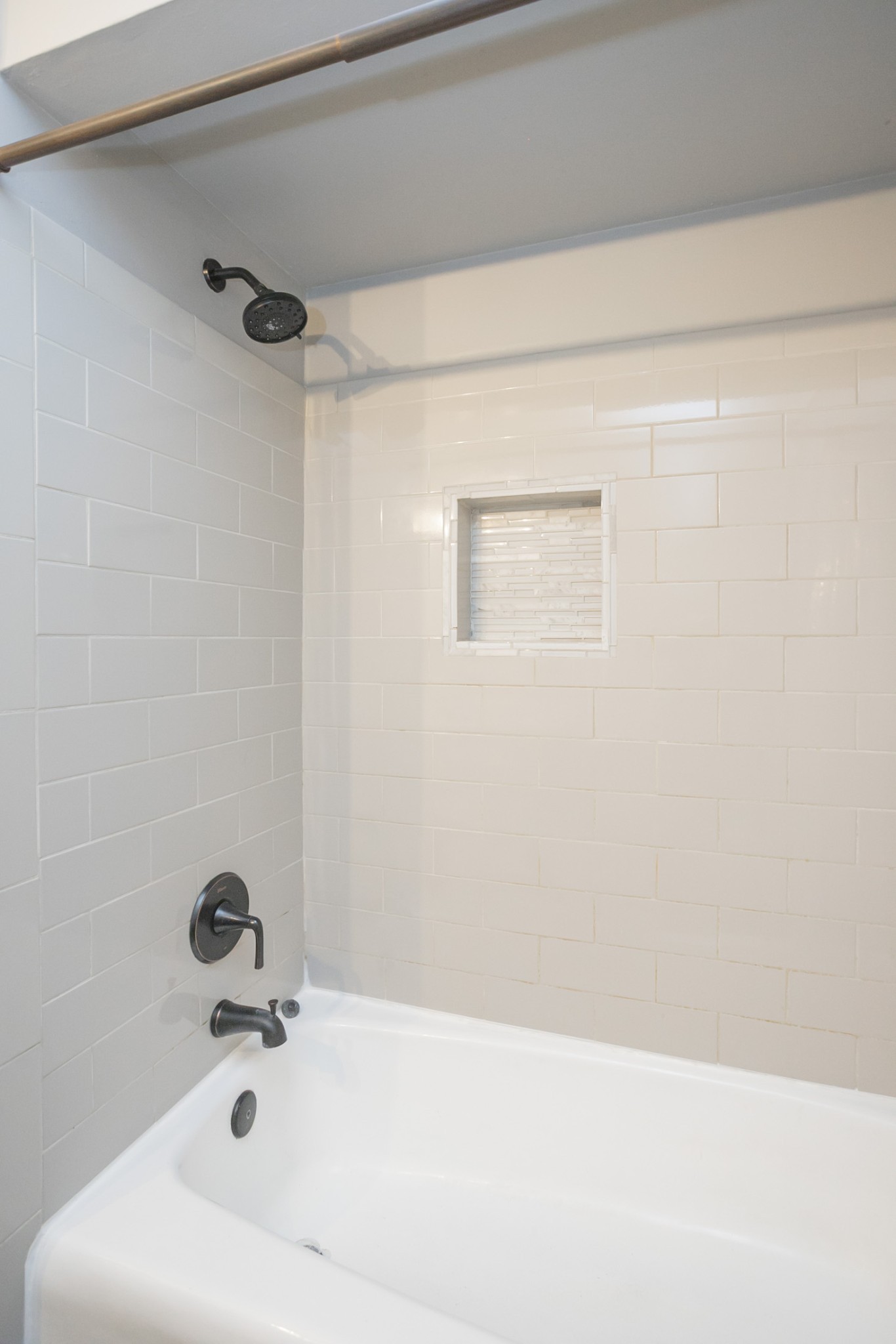 601 Boyd Mill Avenue, Unit C1 Franklin, TN 37064 - Photo 21 of 39 a bathroom with a bathtub