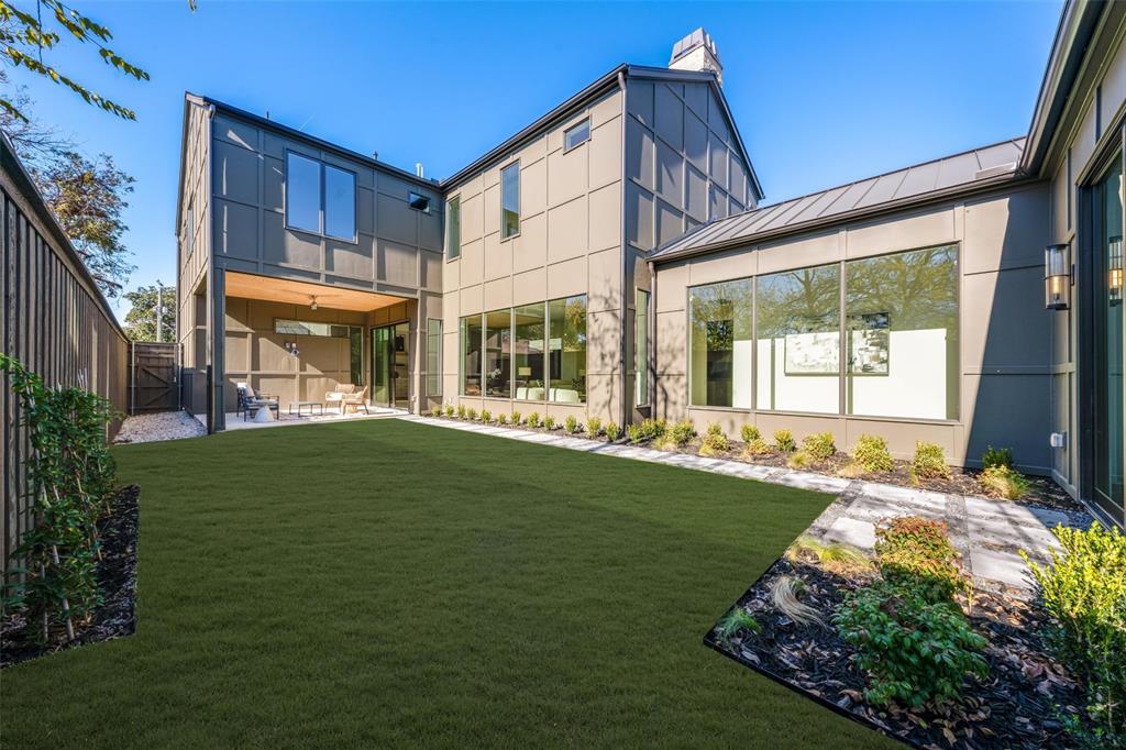 7410 Kenwell Street Dallas, TX 75209 - Photo 39 of 40 a house view with garden space