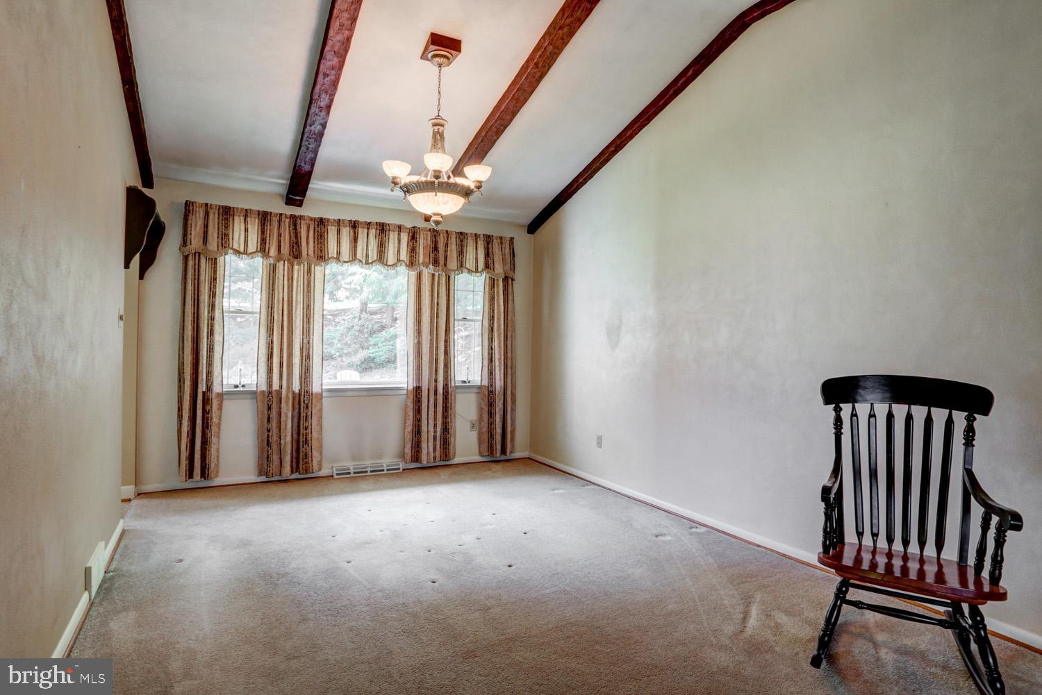 424 Grant Road Adamstown, PA 17569 - Photo 18 of 55 Dining Room