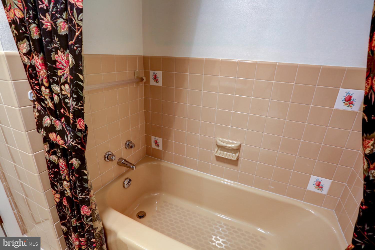424 Grant Road Adamstown, PA 17569 - Photo 24 of 55 Gallery Image 24
