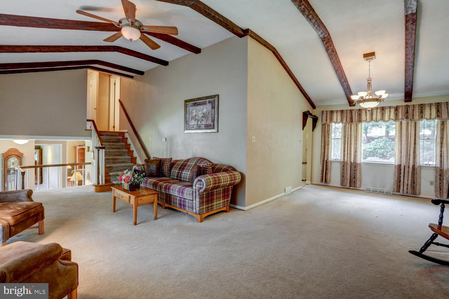 424 Grant Road Adamstown, PA 17569 - Photo 6 of 55 Gallery Image 6