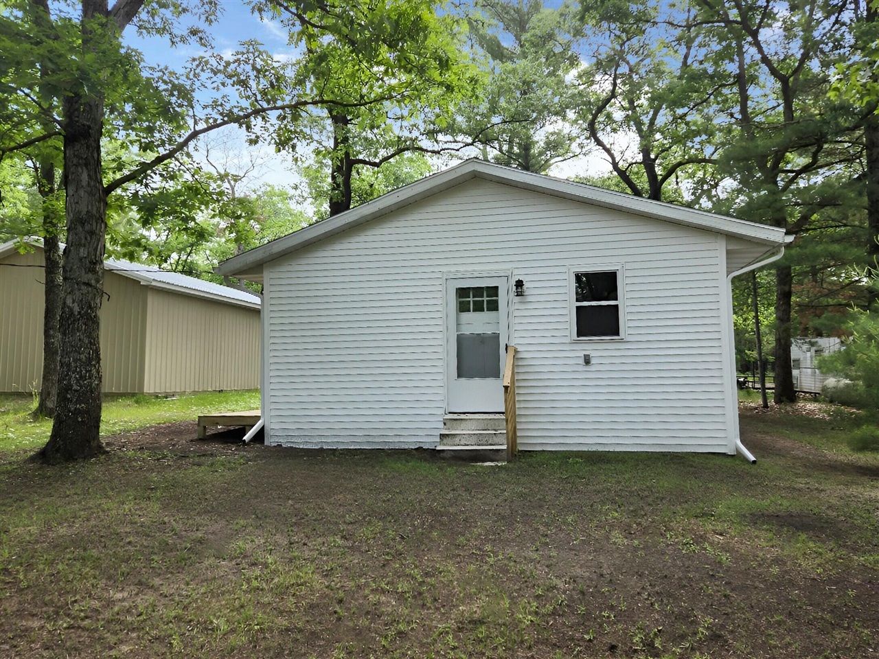 9071 South Crabapple Road Baldwin, MI 49304 - Photo 1 of 10 Gallery Image 1