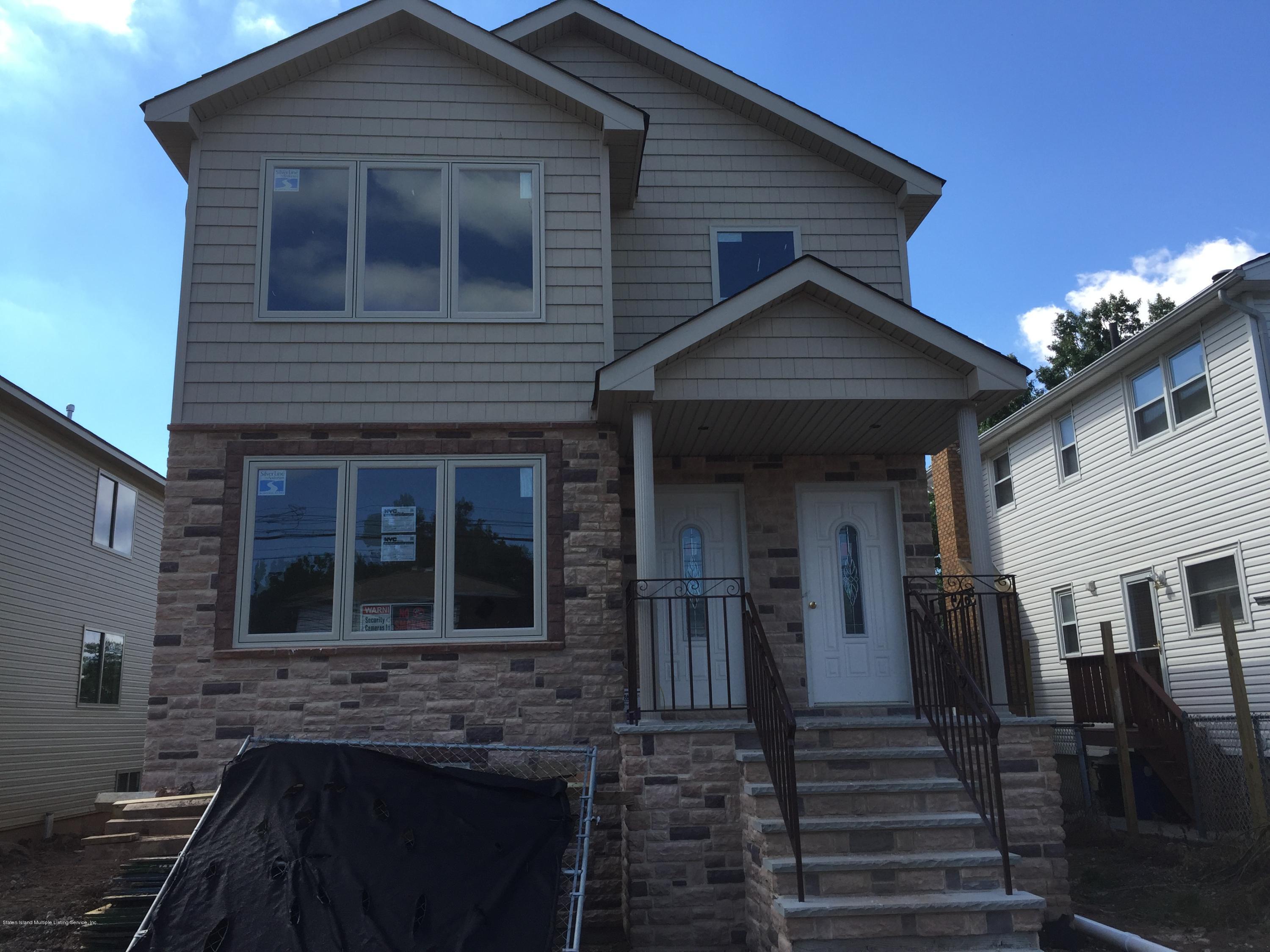 178 Foster Road Staten Island, NY 10309 - Photo 1 of 15 IMG_1073