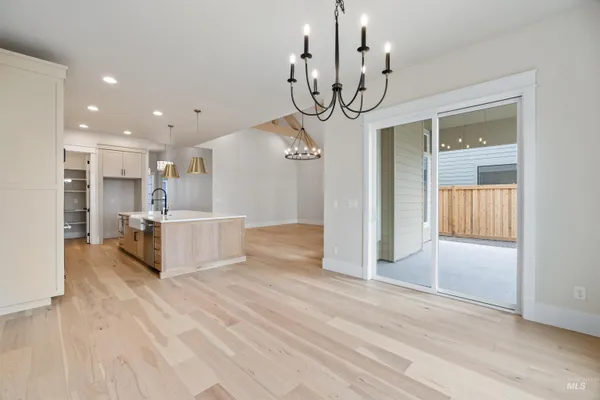 $949,777 | 2599 East Cavern Drive, Meridian, ID 83642