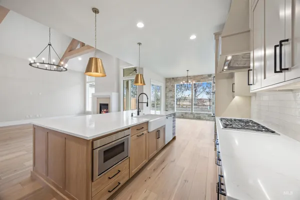 $949,777 | 2599 East Cavern Drive, Meridian, ID 83642