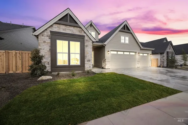 $949,777 | 2599 East Cavern Drive, Meridian, ID 83642
