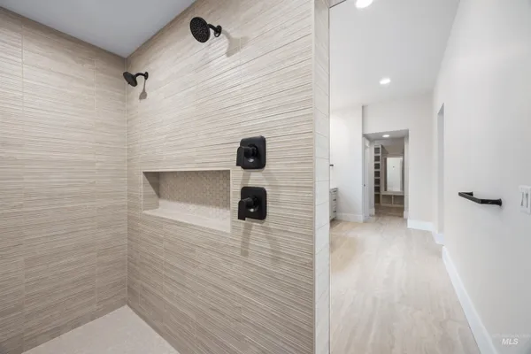 $949,777 | 2599 East Cavern Drive, Meridian, ID 83642