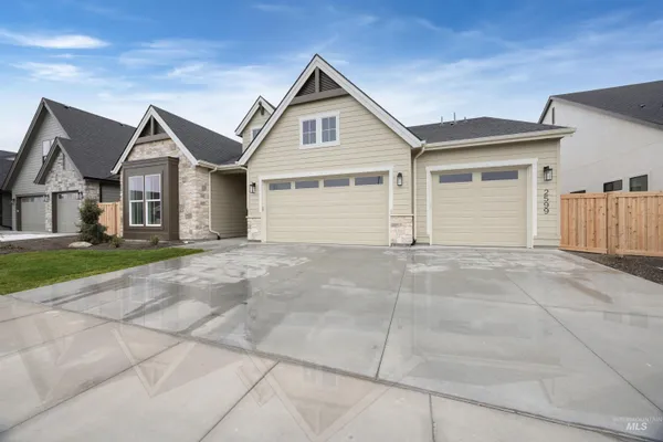 $949,777 | 2599 East Cavern Drive, Meridian, ID 83642