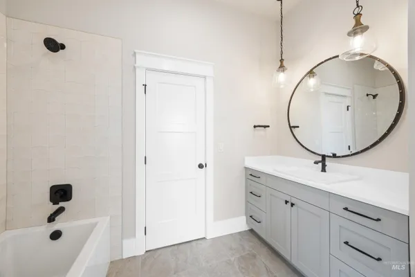 $949,777 | 2599 East Cavern Drive, Meridian, ID 83642