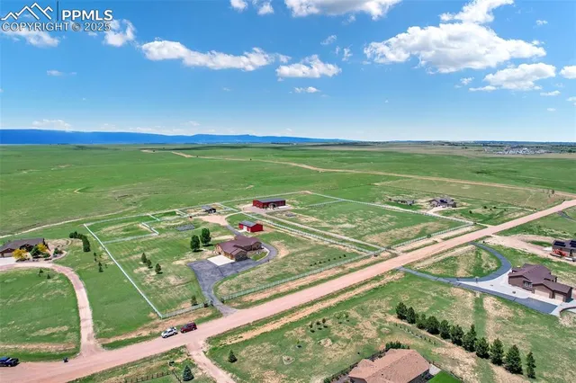 a view of a tennis court