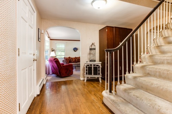 79 Barry Road Worcester, MA 01609 - Photo 8 of 30 Gallery Image 8