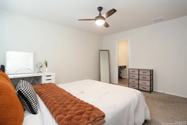 $1,795 | 1153 Barn Swallow Way, San Antonio, TX 78253