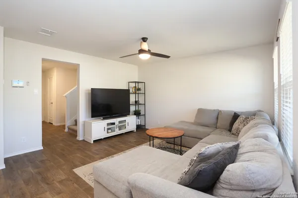 $1,795 | 1153 Barn Swallow Way, San Antonio, TX 78253