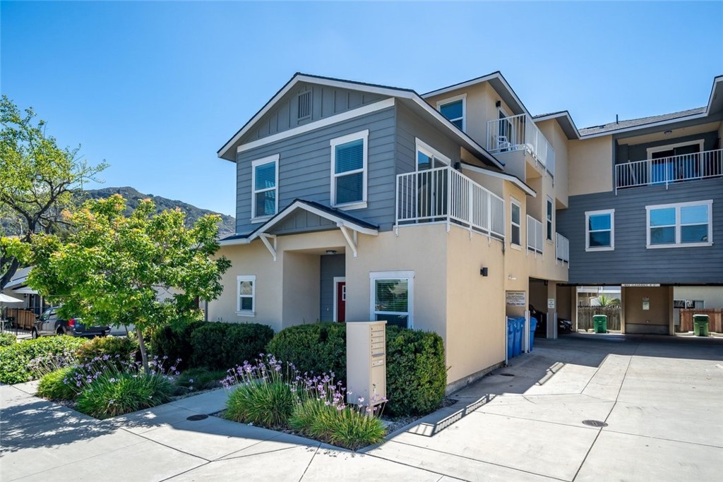 135 Ferrini Road San Luis Obispo, CA 93405 - Photo 2 of 45